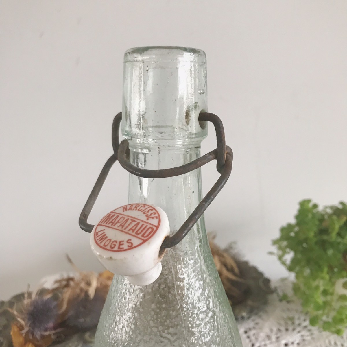 フランス製 すりガラスのボトル - Brocante Katten (ブロカント・カッテン)